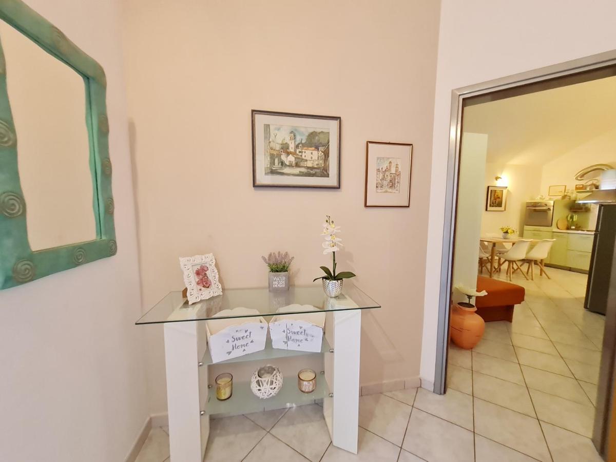 Apartment Ivana Borak Omiš Eksteriør bilde