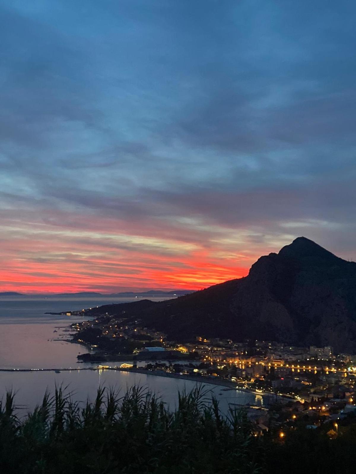 Apartment Ivana Borak Omiš Eksteriør bilde