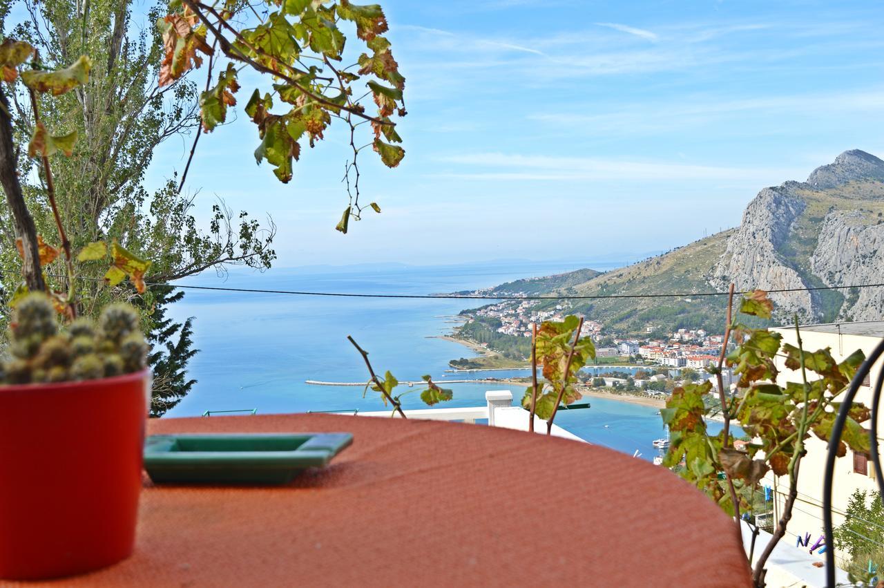 Apartment Ivana Borak Omiš Eksteriør bilde